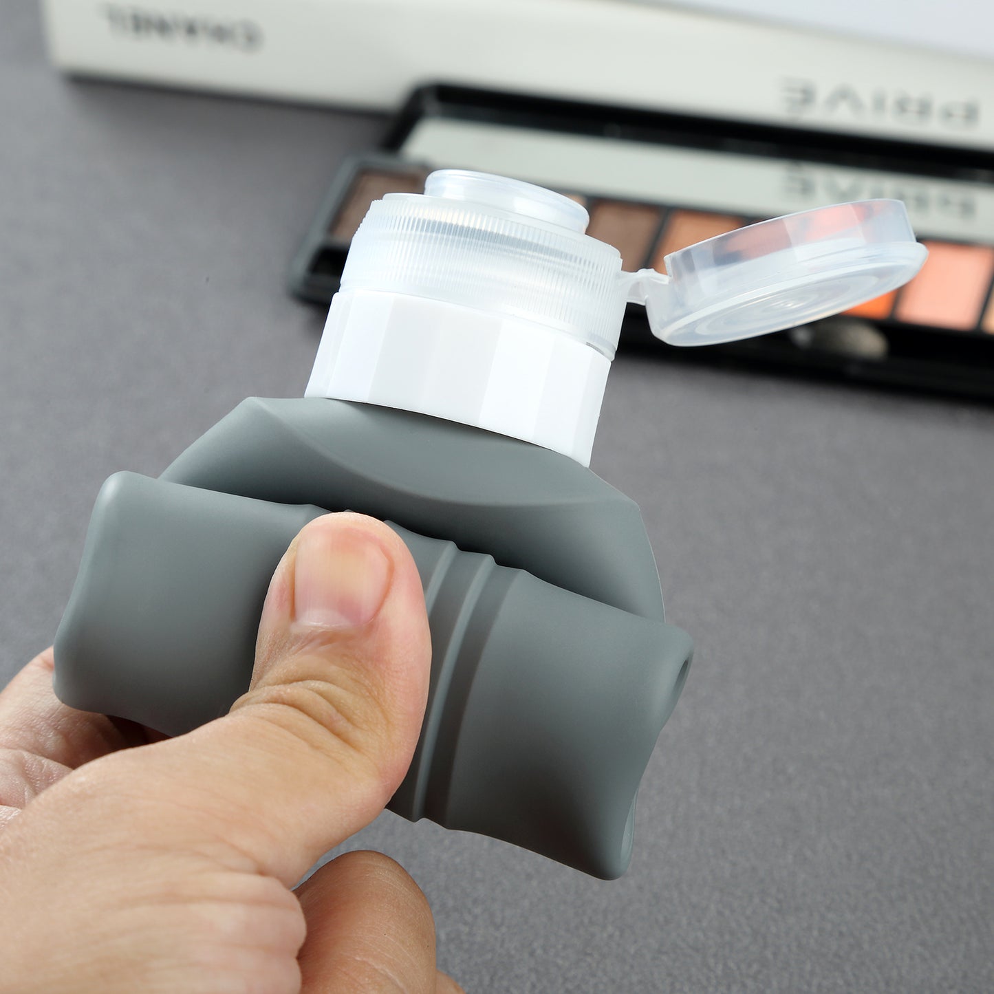 Mrsdry Travel Bottles for Toiletries, Large 6oz Oversize Containers, BPA Free Leak Proof Tubs Refillable Liquid Travel Accessories with Toiletry Bag for Cometic Shampoo and Lotion Soap (4 Pack)