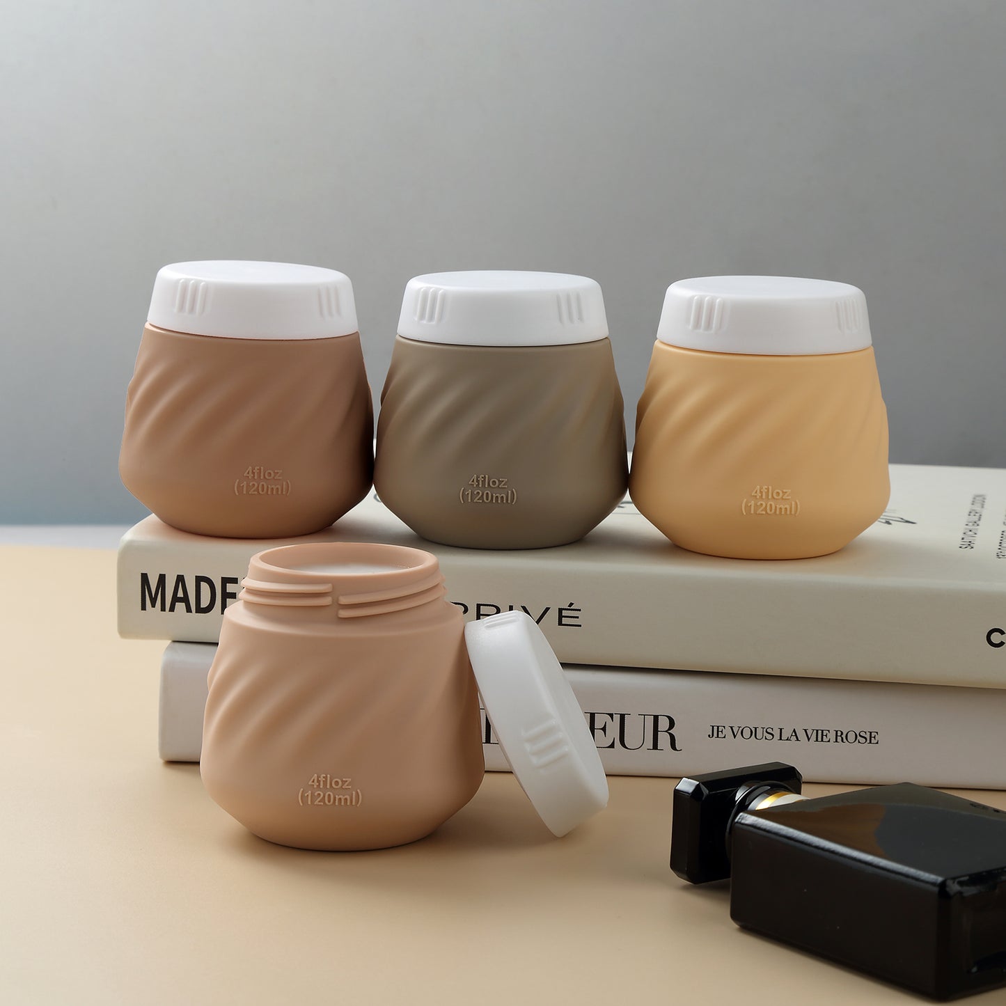 Mrsdry Travel Containers for Toiletries, Silicone Cream Jars TSA Approved Travel Size Containers with Clear Bag, Leak-proof Travel Accessories with Lid for Cosmetic Face Body Hand Cream (4 Pack)