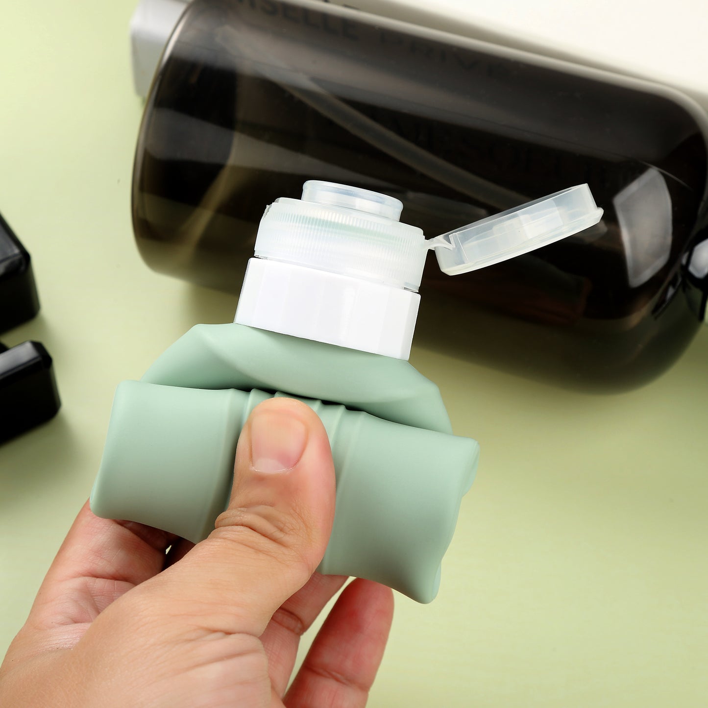 Mrsdry Travel Bottles for Toiletries, Large 6oz Oversize Containers, BPA Free Leak Proof Tubs Refillable Liquid Travel Accessories with Toiletry Bag for Cometic Shampoo and Lotion Soap (4 Pack)