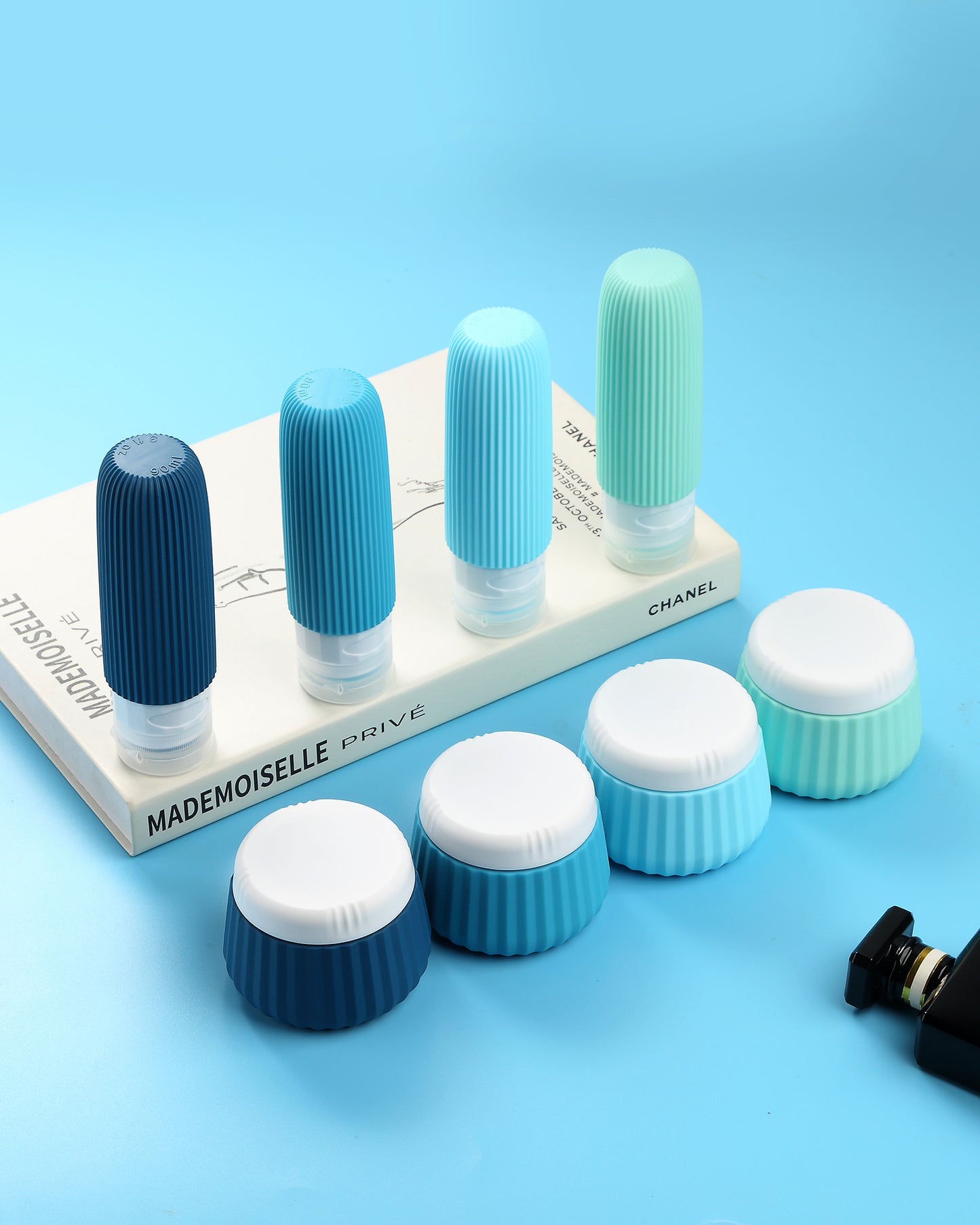 Mrsdry Travel Bottles 8 Pack, TSA Approved 3 oz Toiletries Containers, Leak Proof Silicone Squeezable Essentials Jars with Clear Bag