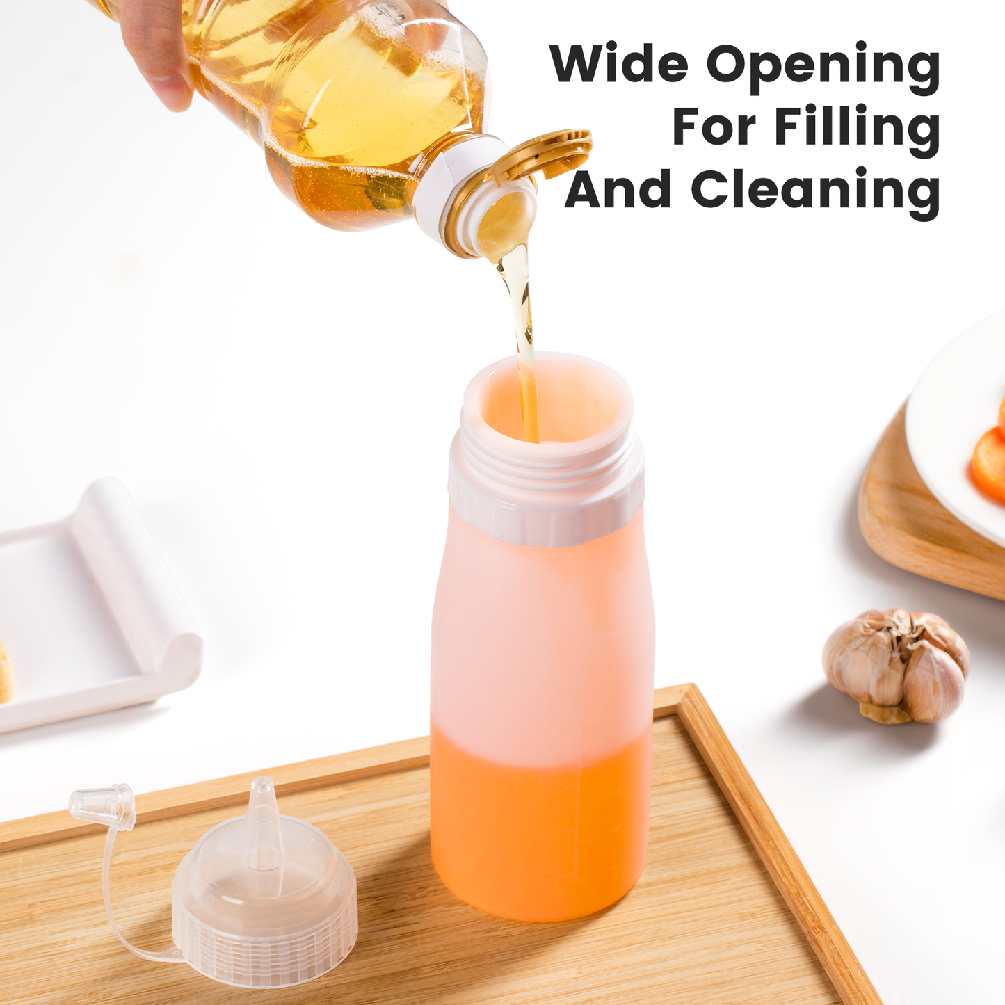 Mrsdry Condiment Squeeze Bottles, 16 oz Silicone Squeeze Bottles For Sauces, Leak Proof Condiment Containers with Extra Interchangeable lid, Easy Squeeze for Oil, Honey & Dressings, BPA FREE (4 Pack)