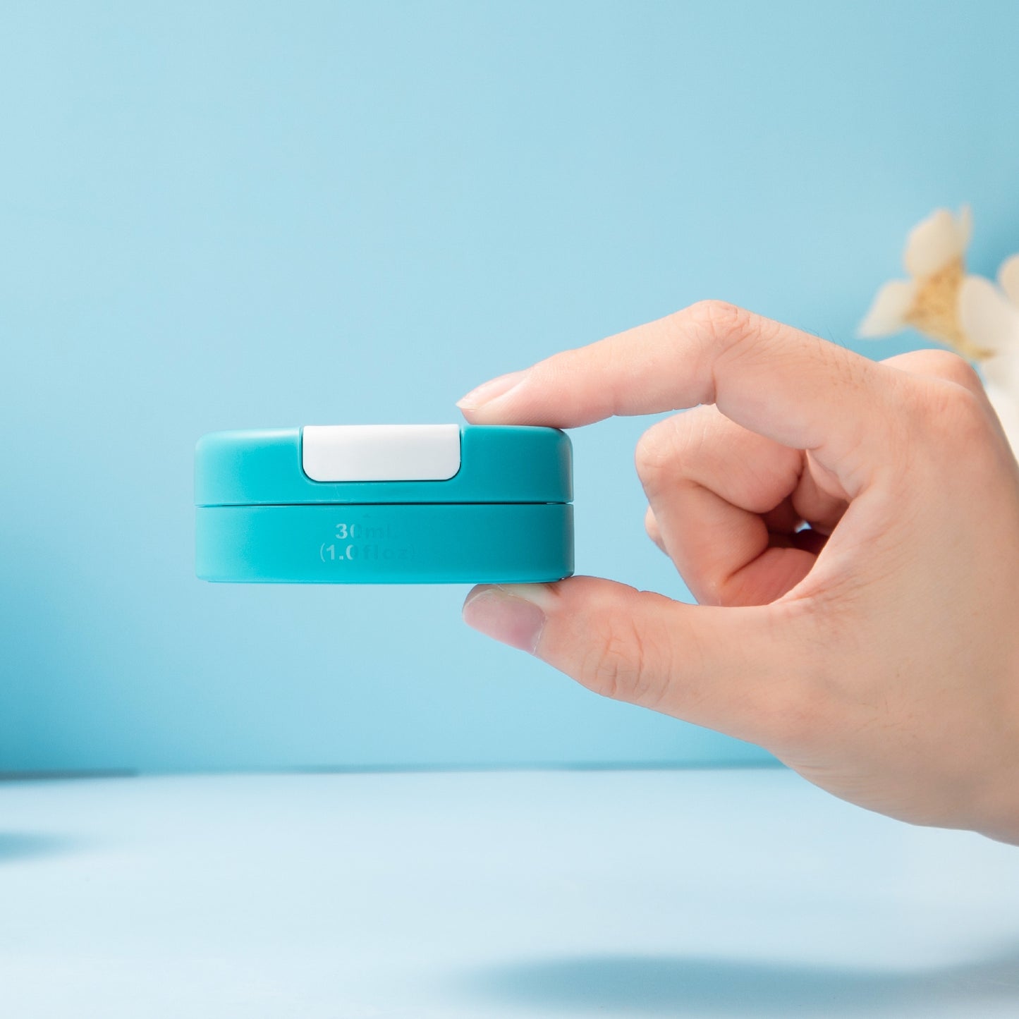 Mrsdry Travel Containers for Toiletries, Silicone Cream Jars TSA Approved Travel Size Containers with Clear Bag, Leak-proof Travel Accessories with Lid for Cosmetic Face Body Hand Cream (4 Pack)