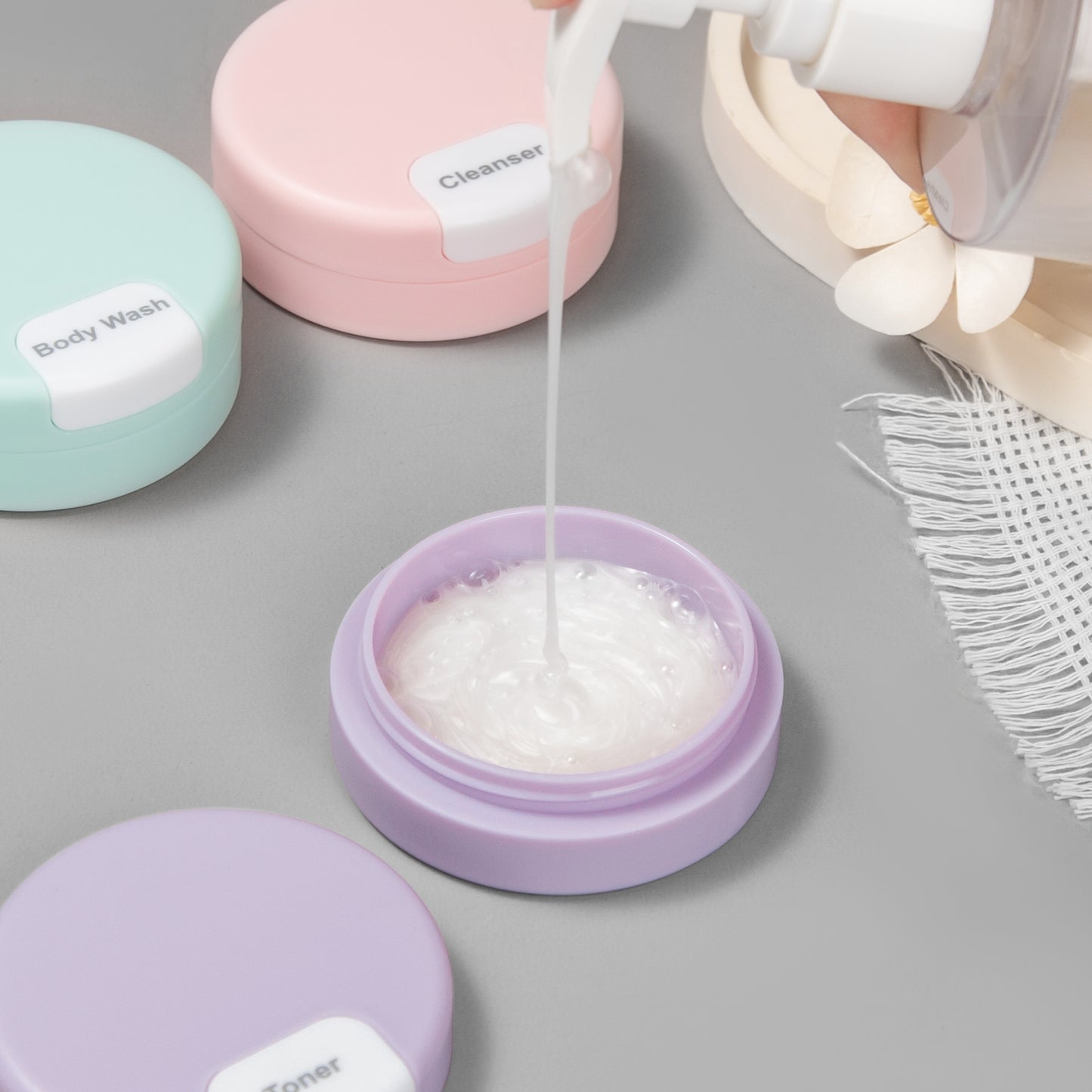 Mrsdry Travel Containers for Toiletries, Silicone Cream Jars TSA Approved Travel Size Containers with Clear Bag, Leak-proof Travel Accessories with Lid for Cosmetic Face Body Hand Cream (4 Pack)