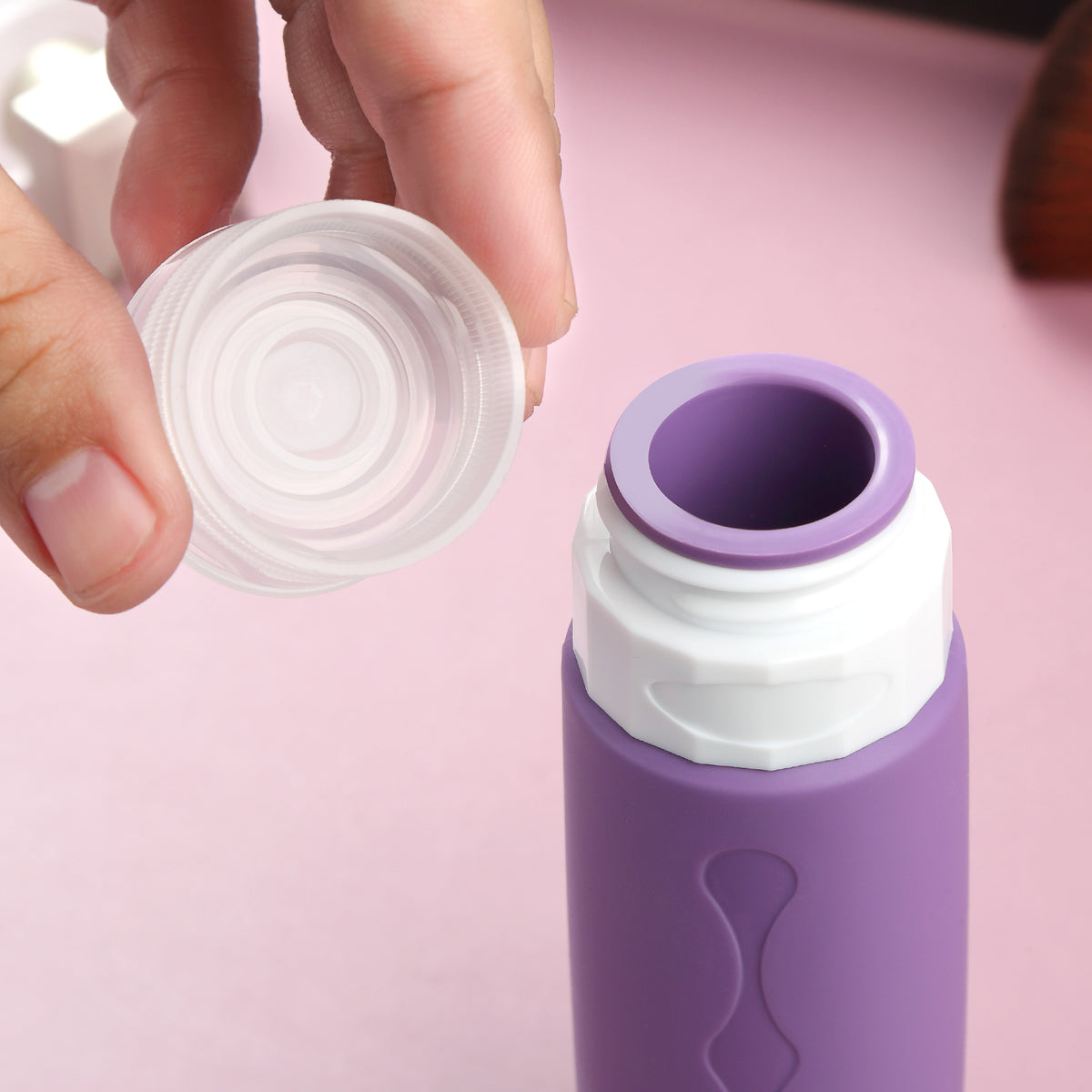 Mrsdry Travel Bottles for Toiletries, Tsa Approved, Travel Size Containers, BPA Free Leak Proof Tubs Refillable Liquid Accessories for Cometic Shampoo and Lotion Soap