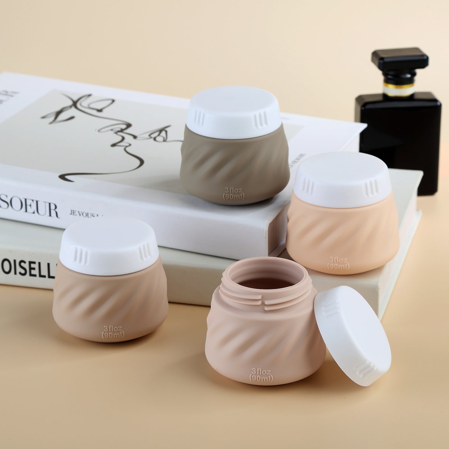 Mrsdry Travel Containers for Toiletries, Silicone Cream Jars TSA Approved Travel Size Containers with Clear Bag, Leak-proof Travel Accessories with Lid for Cosmetic Face Body Hand Cream (4 Pack)