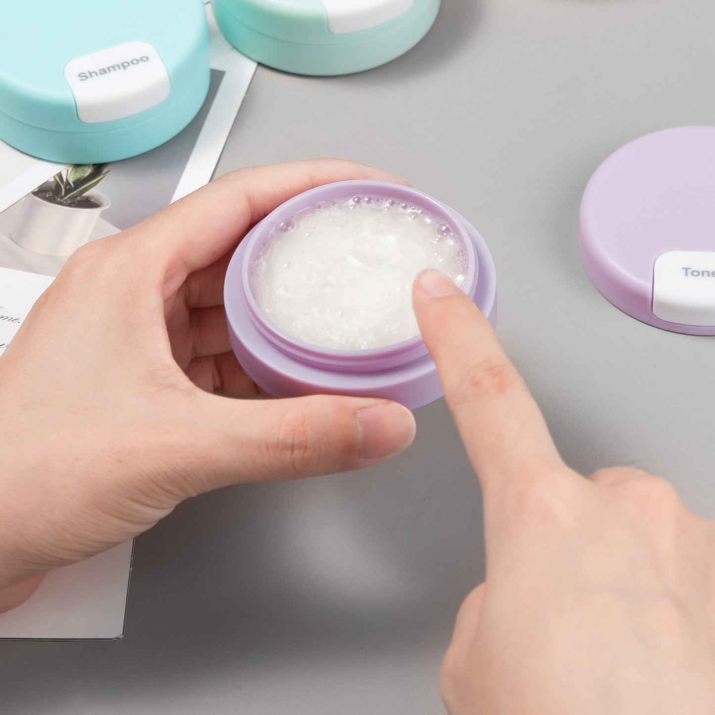 Mrsdry Travel Containers for Toiletries, Silicone Cream Jars TSA Approved Travel Size Containers with Clear Bag, Leak-proof Travel Accessories with Lid for Cosmetic Face Body Hand Cream (4 Pack)