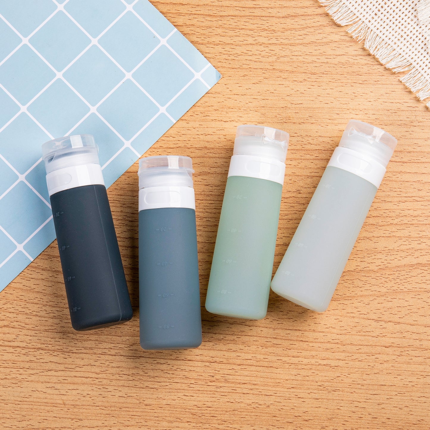 Mrsdry Condiment Squeeze Bottles for Sauces, 3-oz Mini Silicone Salad Dressing Container to Go with Reusable Sandwich Bag, Leakproof Sauce Bottle for Bento Lunch Box, 4 Pack, Gray