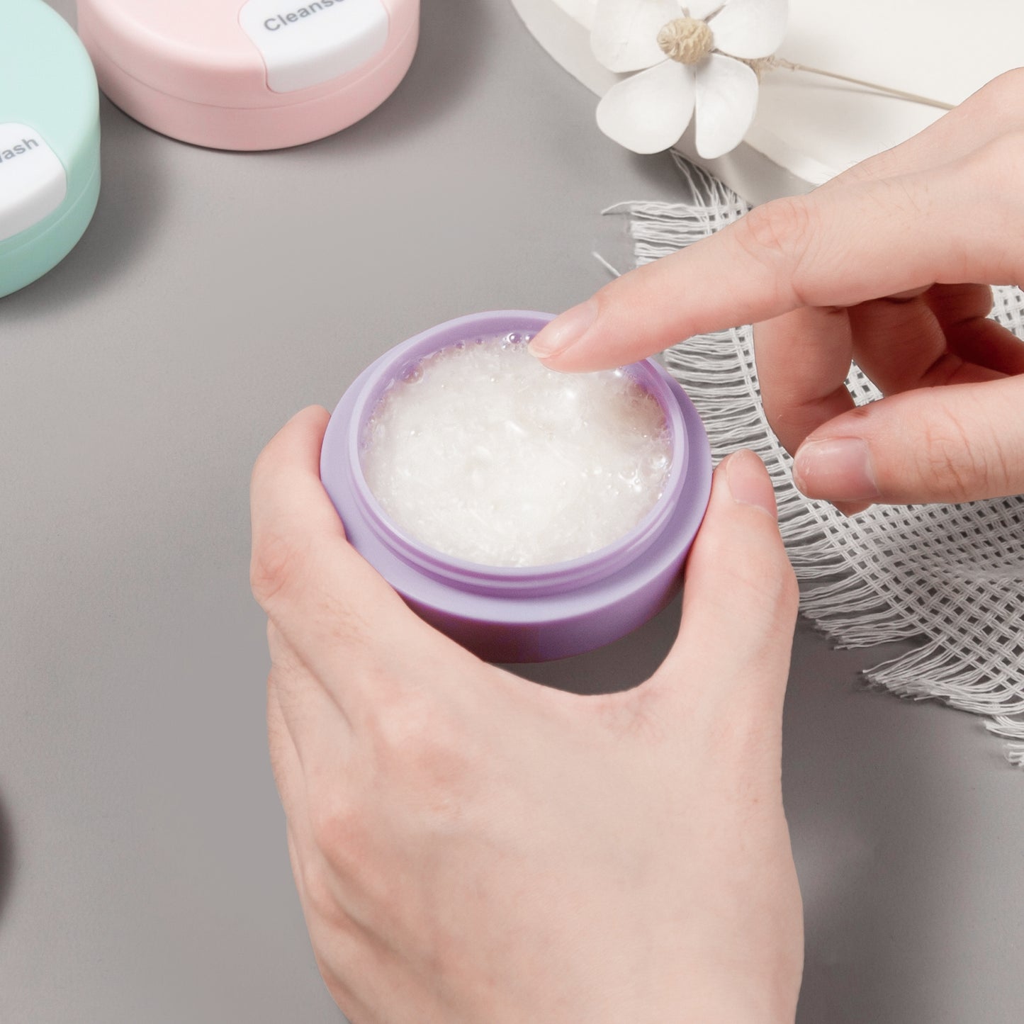 Mrsdry Travel Containers for Toiletries, Silicone Cream Jars TSA Approved Travel Size Containers with Clear Bag, Leak-proof Travel Accessories with Lid for Cosmetic Face Body Hand Cream (4 Pack)