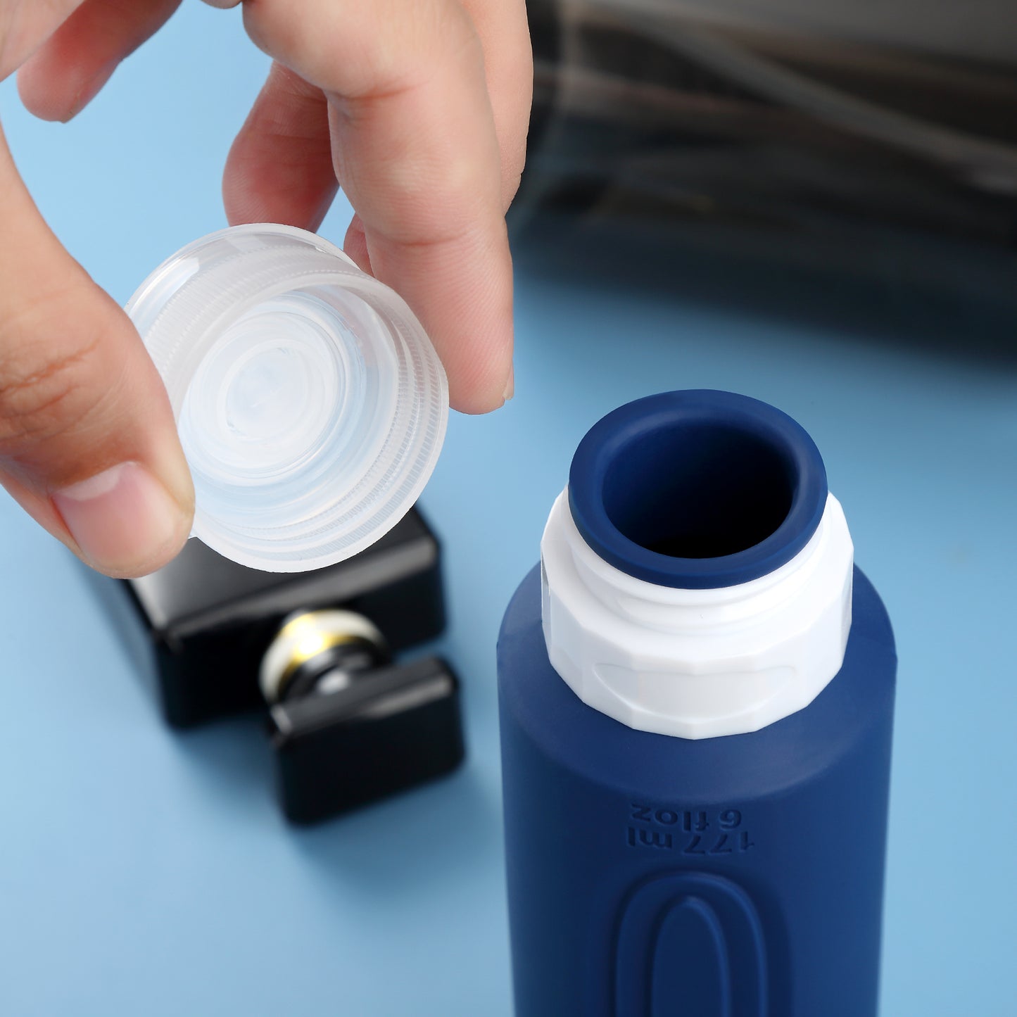 Mrsdry Travel Bottles for Toiletries, Large 6oz Oversize Containers, BPA Free Leak Proof Tubs Refillable Liquid Travel Accessories with Toiletry Bag for Cometic Shampoo and Lotion Soap (4 Pack)