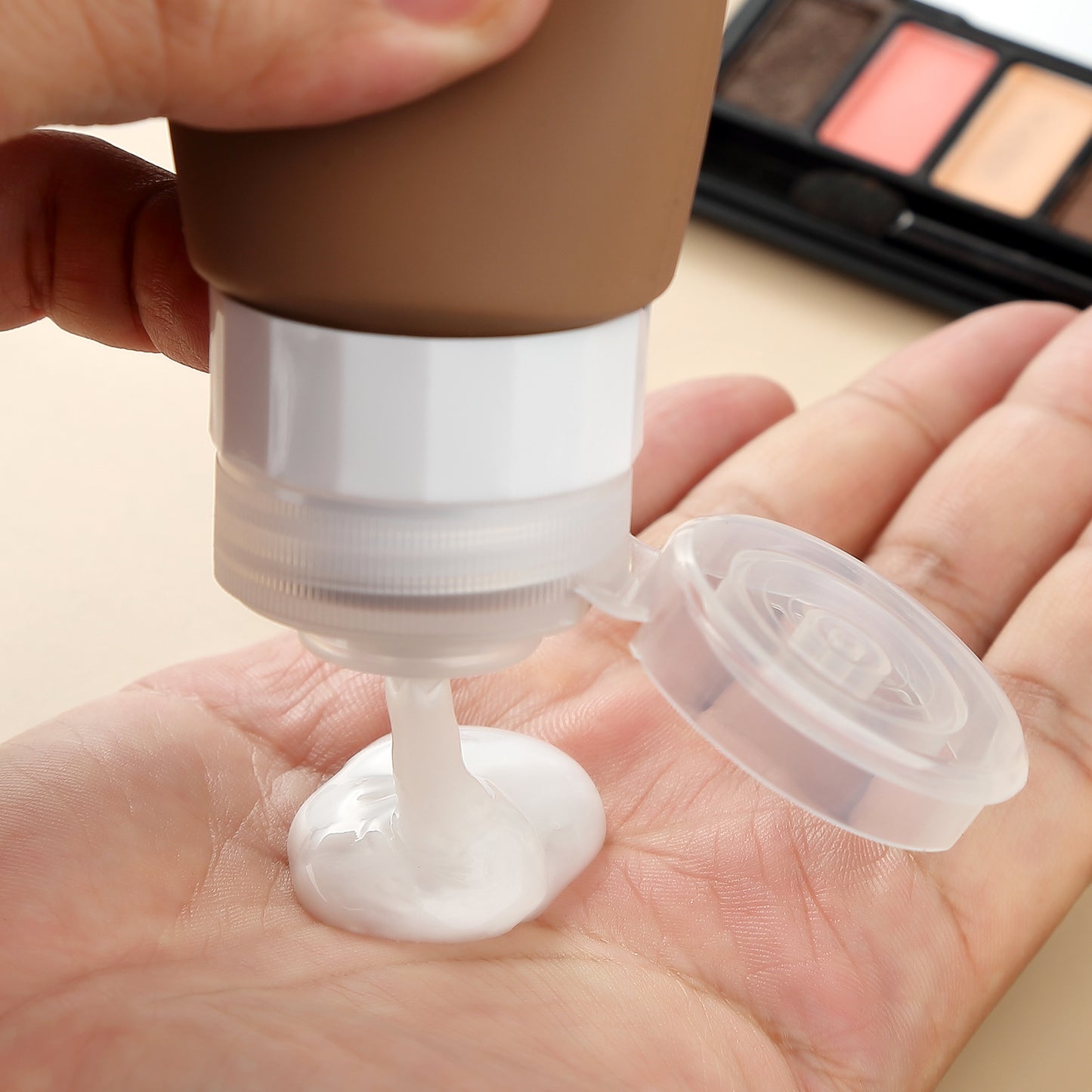 Mrsdry Travel Bottles for Toiletries, Tsa Approved, Travel Size Containers, BPA Free Leak Proof Tubs Refillable Liquid Accessories for Cometic Shampoo and Lotion Soap