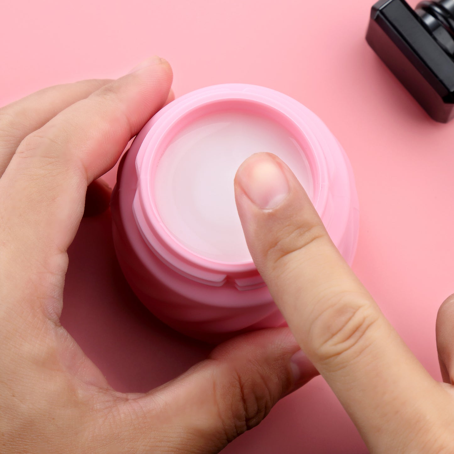 Mrsdry Travel Containers for Toiletries, Silicone Cream Jars TSA Approved Travel Size Containers with Clear Bag, Leak-proof Travel Accessories with Lid for Cosmetic Face Body Hand Cream (4 Pack)