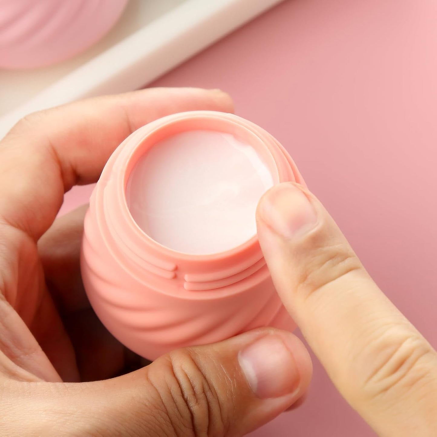 Mrsdry Travel Containers for Toiletries, Silicone Cream Jars TSA Approved Travel Size Containers with Clear Bag, Leak-proof Travel Accessories with Lid for Cosmetic Face Body Hand Cream (4 Pack)