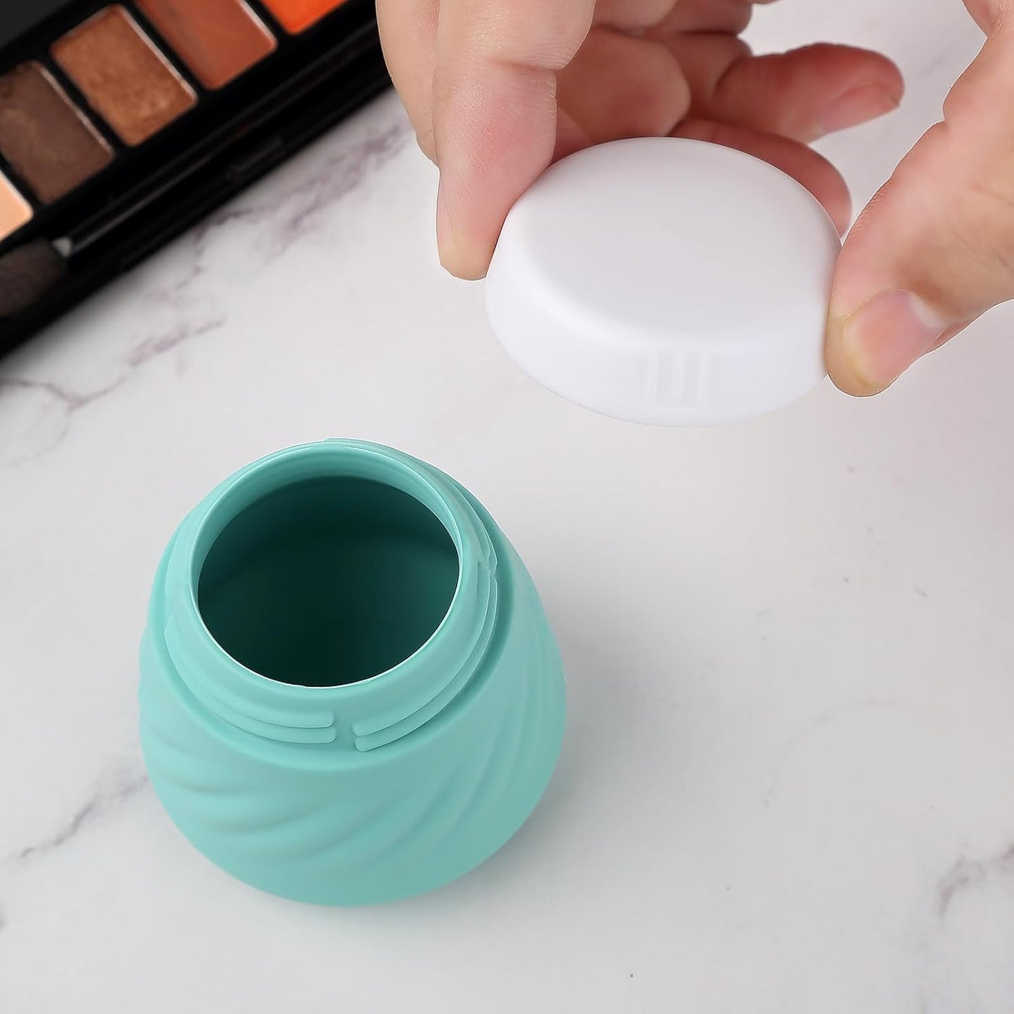 Mrsdry Travel Containers for Toiletries, Silicone Cream Jars TSA Approved Travel Size Containers with Clear Bag, Leak-proof Travel Accessories with Lid for Cosmetic Face Body Hand Cream (4 Pack)