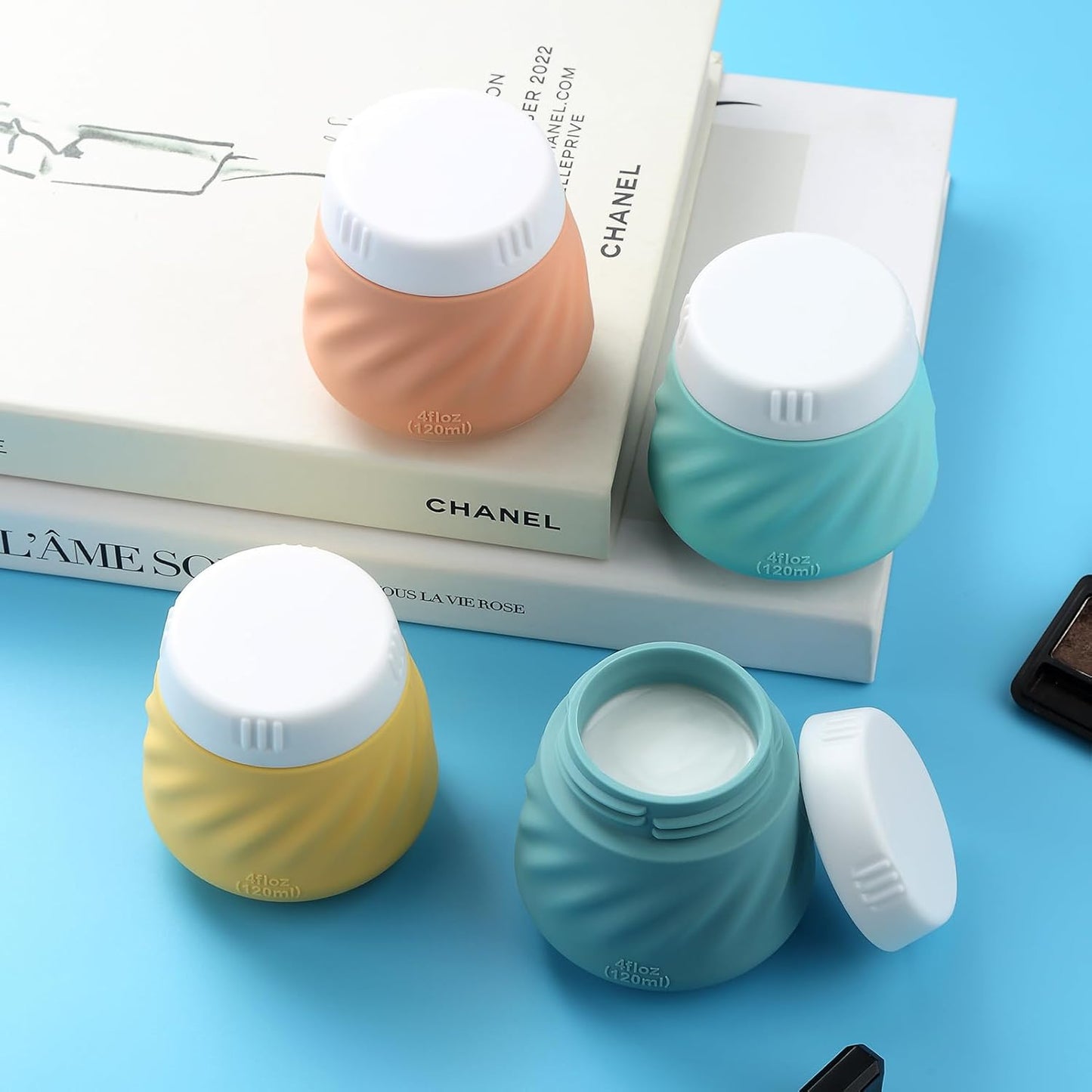 Mrsdry Travel Containers for Toiletries, Silicone Cream Jars TSA Approved Travel Size Containers with Clear Bag, Leak-proof Travel Accessories with Lid for Cosmetic Face Body Hand Cream (4 Pack)