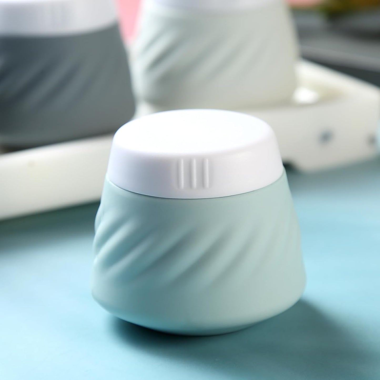 Mrsdry Travel Containers for Toiletries, Silicone Cream Jars TSA Approved Travel Size Containers with Clear Bag, Leak-proof Travel Accessories with Lid for Cosmetic Face Body Hand Cream (4 Pack)