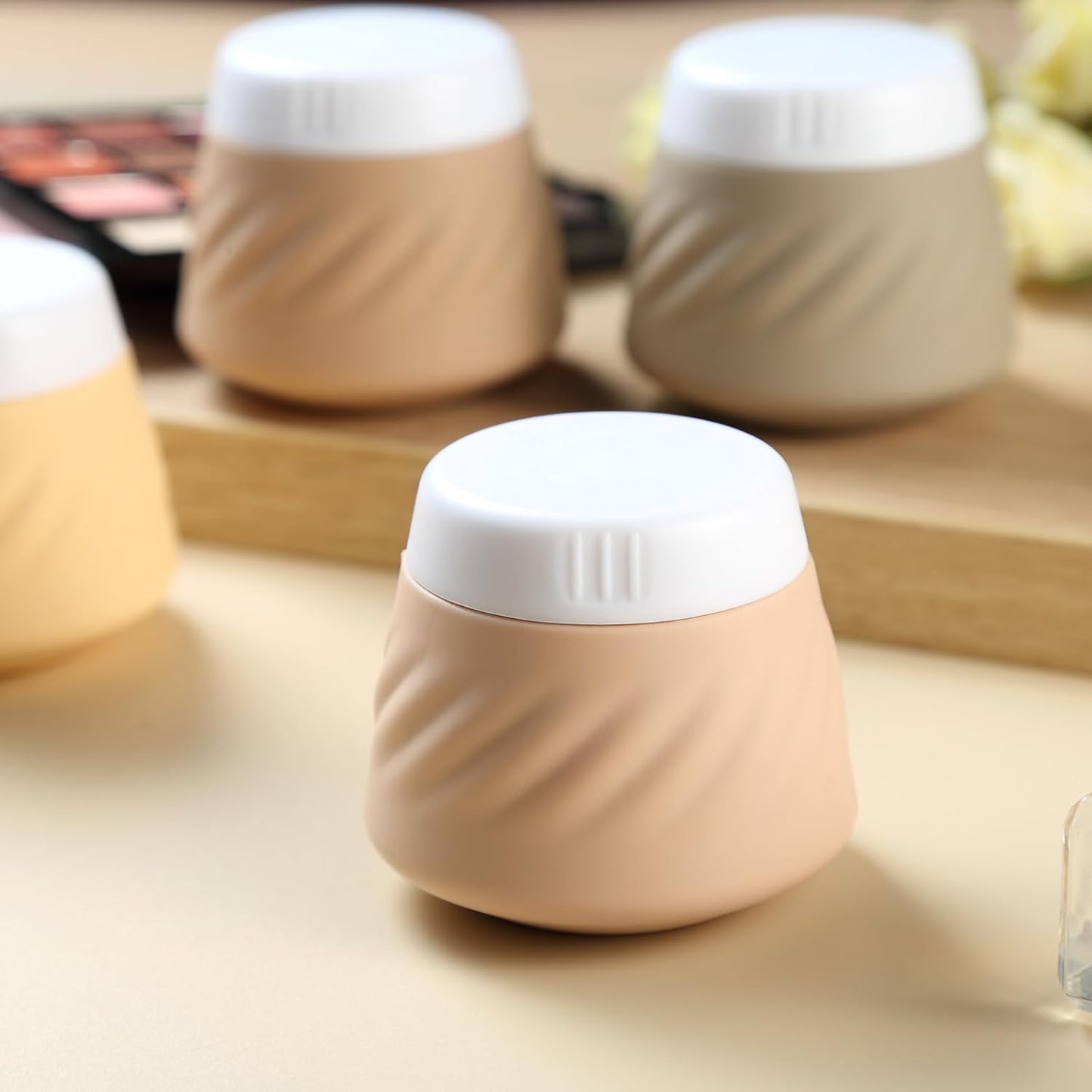 Mrsdry Travel Containers for Toiletries, Silicone Cream Jars TSA Approved Travel Size Containers with Clear Bag, Leak-proof Travel Accessories with Lid for Cosmetic Face Body Hand Cream (4 Pack)